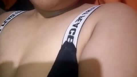Snapshot of yummy_fiona chatting on 1, 5, 2026 yummy_fiona online show from 1, 5, 2026