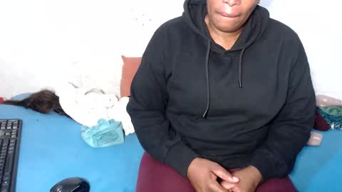 yummytittsxx online show from 15, 2, 2025