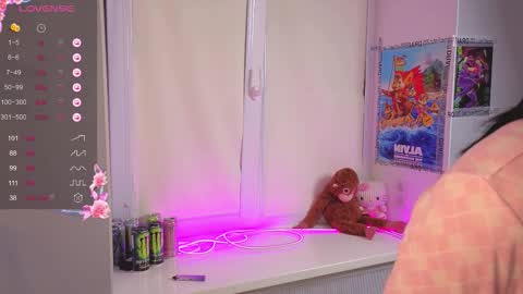 Snapshot of yung_leana chatting on 18, 11, 2025 yung_leana online show from 18, 11, 2025