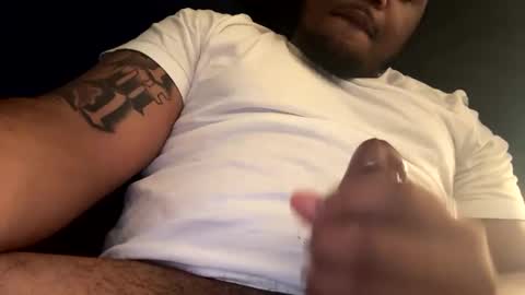 Snapshot of yungbbc24 chatting on 5, 2, 2025 YungBBC online show from 5, 2, 2025