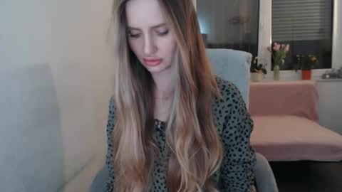  Berry  online show from 15, 4, 2026