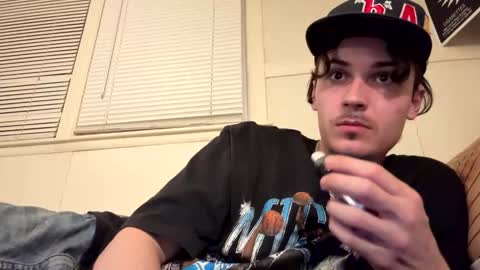Snapshot of yungstudbev chatting on 8, 4, 2026 yungstudbev online show from 8, 4, 2026