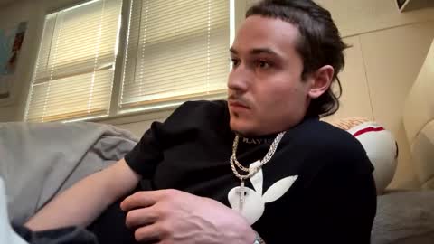 Snapshot of yungstudbev chatting on 13, 4, 2026 yungstudbev online show from 13, 4, 2026