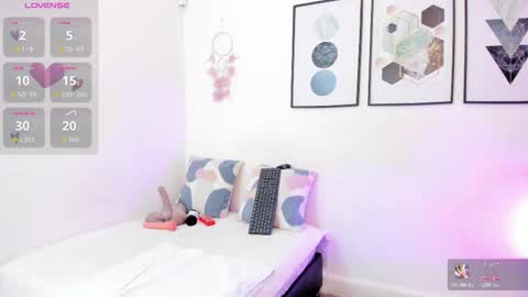 Yunna online show from 24, 10, 2025