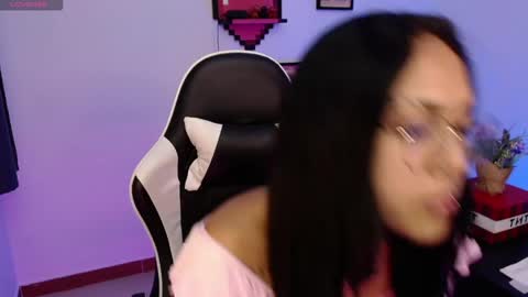 Snapshot of yunomi_1 chatting on 19, 4, 2026 Angelly online show from 19, 4, 2026