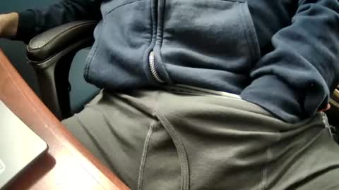 yuppers1234 online show from 13, 1, 2025