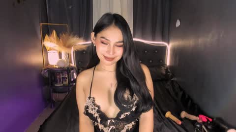 Snapshot of yuriefoster chatting on 18, 12, 2024 Yurie online show from 18, 12, 2024