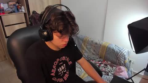 Snapshot of yurii_moody chatting on 31, 10, 2025 yurii_moody online show from 31, 10, 2025