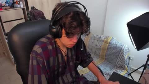 Snapshot of yurii_moody chatting on 5, 11, 2025 yurii_moody online show from 5, 11, 2025