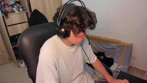 Snapshot of yurii_moody chatting on 15, 11, 2025 yurii_moody online show from 15, 11, 2025