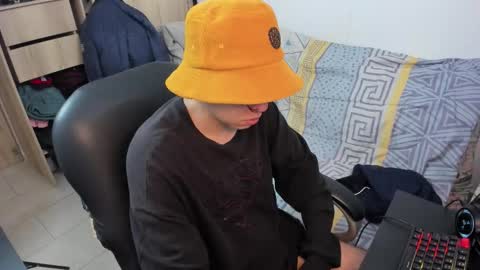 Snapshot of yurii_moody chatting on 1, 2, 2026 yurii_moody online show from 1, 2, 2026