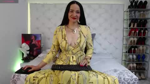 Snapshot of yury_m2_ chatting on 21, 10, 2025 2 online show from 21, 10, 2025