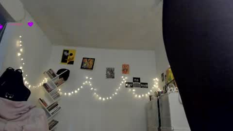 paola online show from 27, 2, 2025