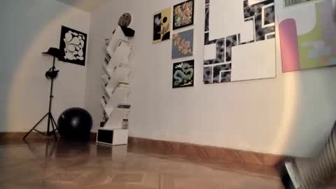 paola online show from 13, 1, 2026