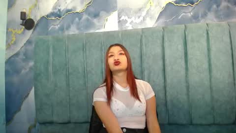 YUYIS online show from 14, 12, 2025