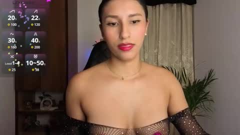 Snapshot of yuziidreams chatting on 25, 3, 2026 yuzii Im new to these pages so I hope you guys are kind to me. online show from 25, 3, 2026