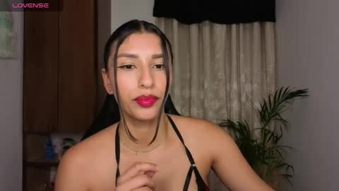 Snapshot of yuziidreams chatting on 14, 4, 2026 yuzii Im new to these pages so I hope you guys are kind to me. online show from 14, 4, 2026