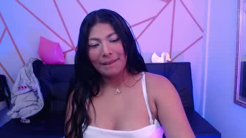 yvanna__smith online show from 2, 3, 2026