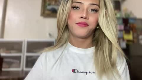 Miss Cali online show from 16, 11, 2025