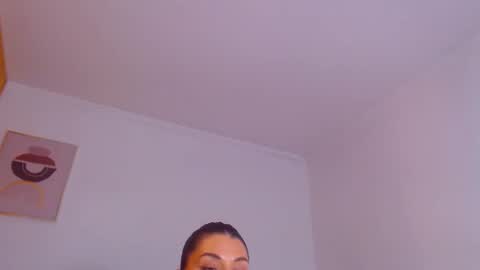 I V Y   online show from 27, 9, 2025