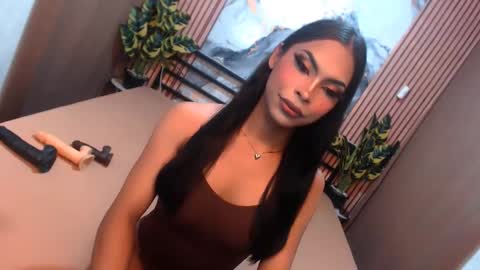 Snapshot of yvonnellvs chatting on 19, 2, 2026 yvonnellvs online show from 19, 2, 2026