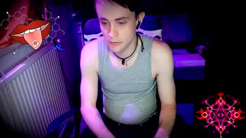 Snapshot of yyscript chatting on 28, 12, 2024   online show from 28, 12, 2024