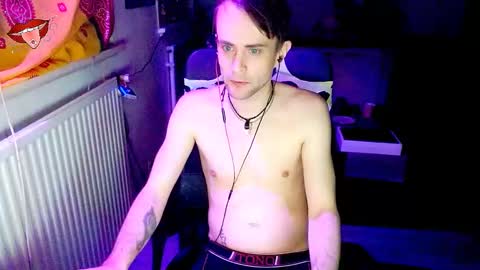 Snapshot of yyscript chatting on 1, 1, 2025   online show from 1, 1, 2025