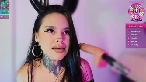 Snapshot of z_e_t_h_a chatting on 10, 9, 2025 tazzie online show from 10, 9, 2025