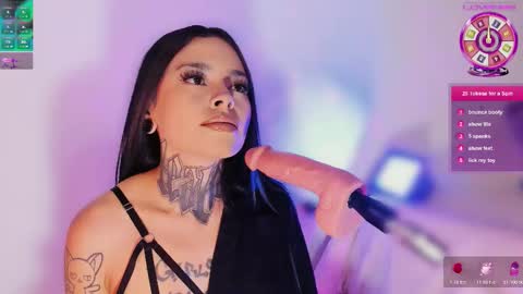 Snapshot of z_e_t_h_a chatting on 15, 9, 2025 tazzie online show from 15, 9, 2025