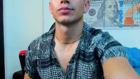 zachpri20 online show from 7, 1, 2025