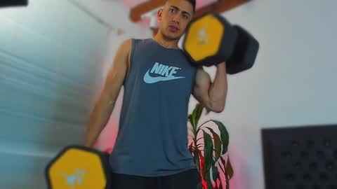 zachpri20 online show from 7, 10, 2025