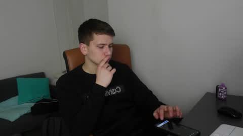 Snapshot of zack_gillian chatting on 3, 5, 2026 ZACK GILLIAN online show from 3, 5, 2026