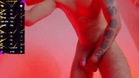 Snapshot of zackcum_ chatting on 6, 1, 2025 for you Zack online show from 6, 1, 2025