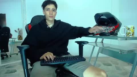 Snapshot of zacktk7 chatting on 4, 12, 2024 zack online show from 4, 12, 2024