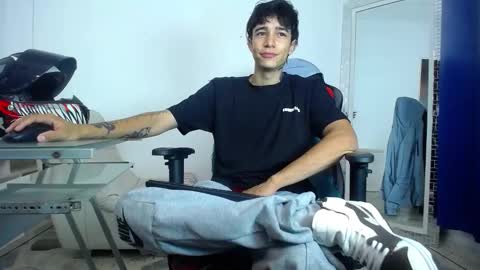 Snapshot of zacktk7 chatting on 26, 12, 2024 zack online show from 26, 12, 2024