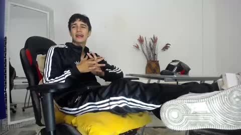 Snapshot of zacktk7 chatting on 22, 1, 2025 zack online show from 22, 1, 2025