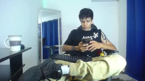 Snapshot of zacktk7 chatting on 31, 1, 2025 zack online show from 31, 1, 2025