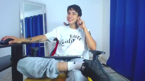 Snapshot of zacktk7 chatting on 1, 2, 2025 zack online show from 1, 2, 2025