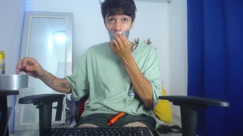 Snapshot of zacktk7 chatting on 8, 2, 2025 zack online show from 8, 2, 2025