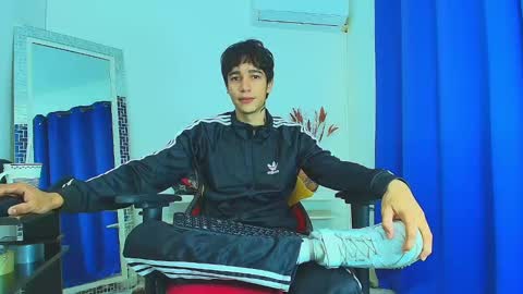 Snapshot of zacktk7 chatting on 19, 2, 2025 zack online show from 19, 2, 2025