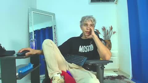 Snapshot of zacktk7 chatting on 21, 2, 2025 zack online show from 21, 2, 2025