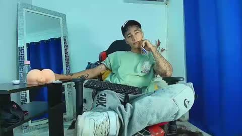 Snapshot of zacktk7 chatting on 24, 2, 2025 zack online show from 24, 2, 2025