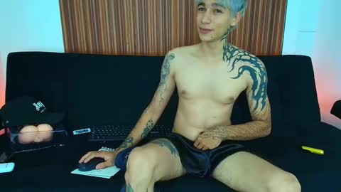 Snapshot of zacktk7 chatting on 25, 2, 2025 zack online show from 25, 2, 2025