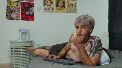 Snapshot of zacktk7 chatting on 1, 3, 2025 zack online show from 1, 3, 2025