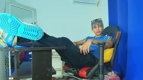 Snapshot of zacktk7 chatting on 6, 3, 2025 zack online show from 6, 3, 2025