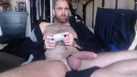 Snapshot of zaddyandboy chatting on 17, 12, 2025 zaddyandboy online show from 17, 12, 2025