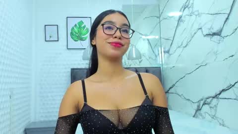 Snapshot of zafirafox chatting on 4, 5, 2026 zafirafox online show from 4, 5, 2026