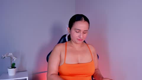 Zafiro Brown online show from 23, 5, 2026