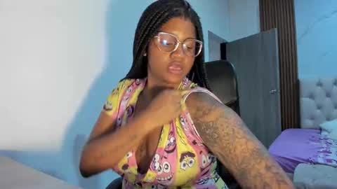 zahra_rose online show from 15, 12, 2025