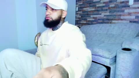 Snapshot of zain_diesel7 chatting on 22, 9, 2025 INSTAGRAM yormanfit7 online show from 22, 9, 2025